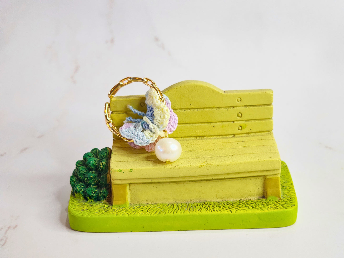 Handcrafted micro-crochet ombre Butterfly Ring with 8-9mm nearly round freshwater pearl. On 14K gold-plated ring.