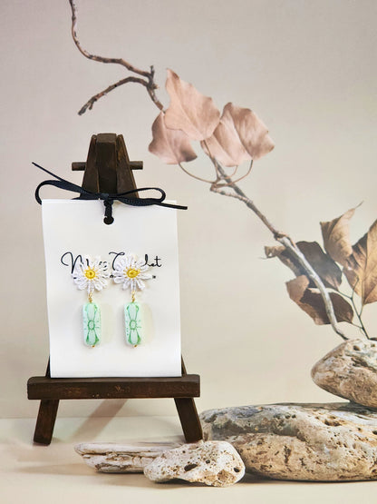 Vintage & Daisies Blossom Tile Micro-crochet Earrings - Simple & Unique