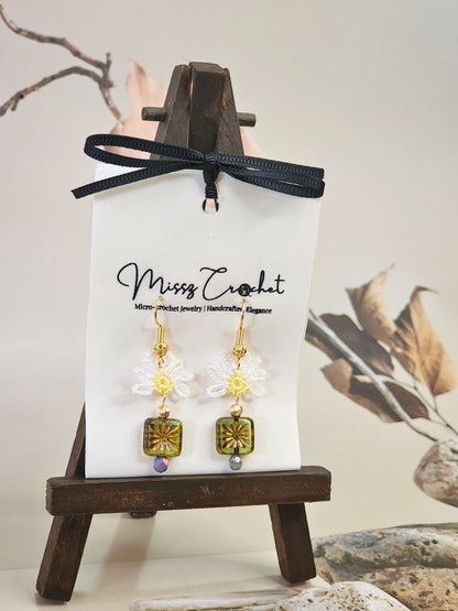 Vintage & Half Daisy Micro-crochet Earrings - For that Artistic Touch